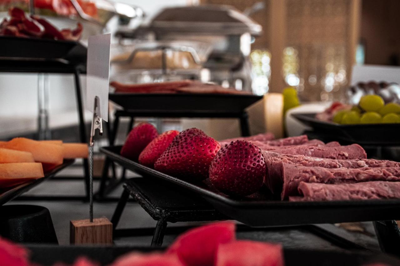 Suha Mina Rashid Hotel Apartments Dubai Eksteriør billede